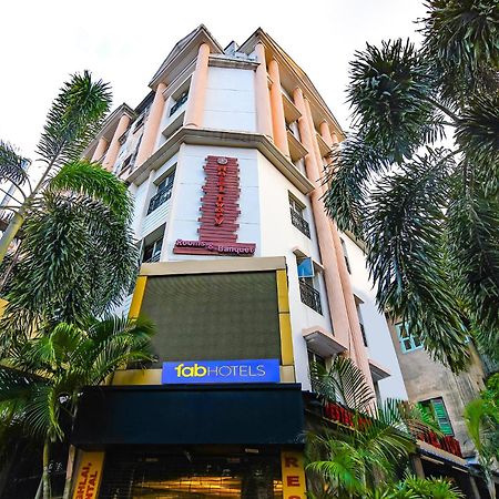 Fabhotel Prime Ivory Inn - Park Circus Kalkuta Zewnętrze zdjęcie