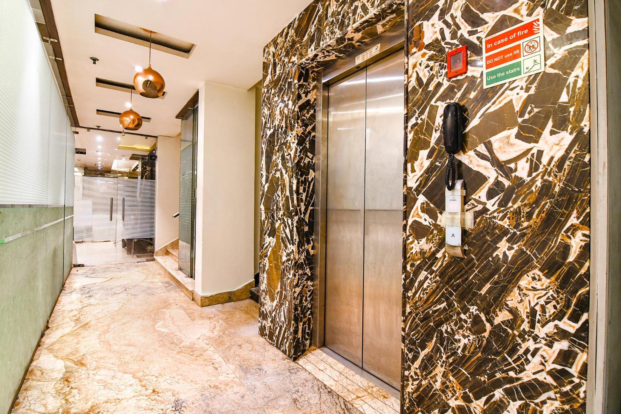Fabhotel Prime Ivory Inn - Park Circus Kalkuta Zewnętrze zdjęcie